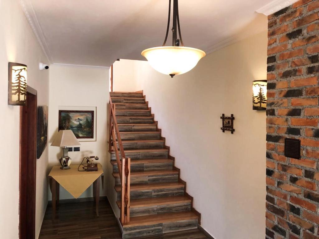 Bujtina Valbone Hotel Kültér fotó